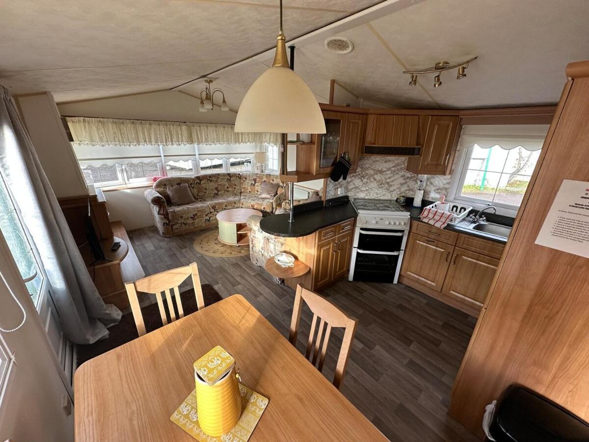 Willerby Granada 2-Bedroom Caravan, Glasgow Аддінгстон Екстер'єр фото