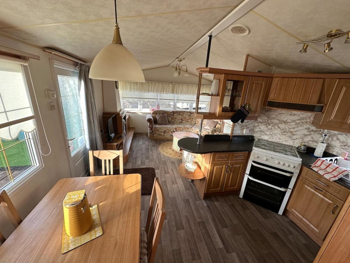 Willerby Granada 2-Bedroom Caravan, Glasgow Аддінгстон Екстер'єр фото