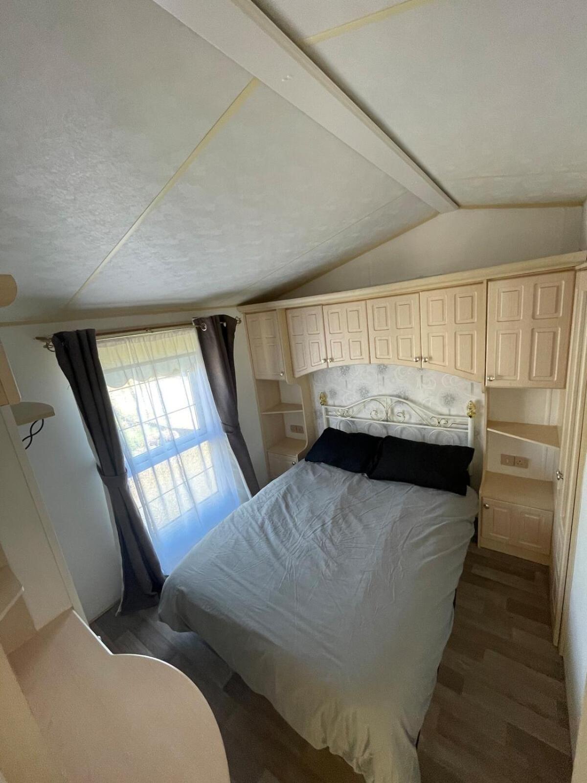 Willerby Granada 2-Bedroom Caravan, Glasgow Аддінгстон Екстер'єр фото